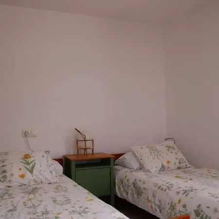 Sleeps 4 Wifi